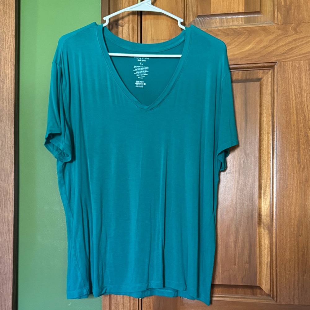 Nine West Teal V-Neck Short Sleeve Tee